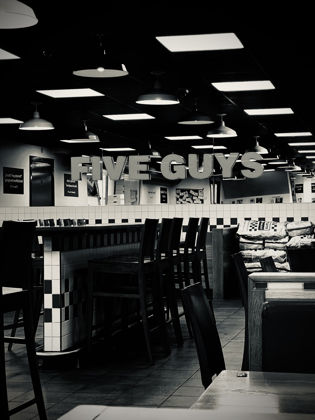 Midnight, life in the&nbsp;city