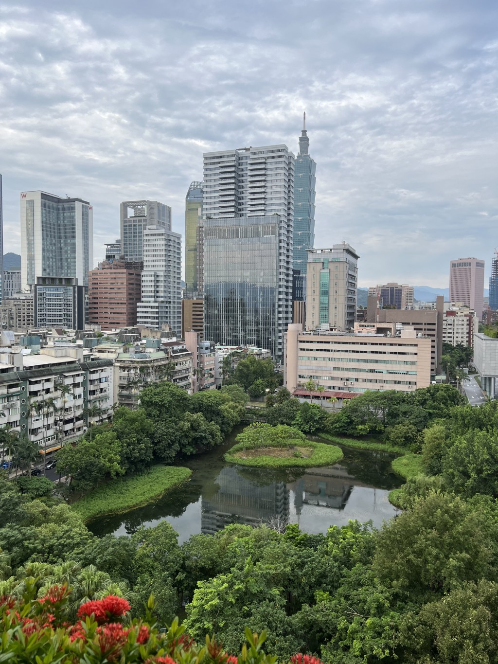 八月的台湾 (一)